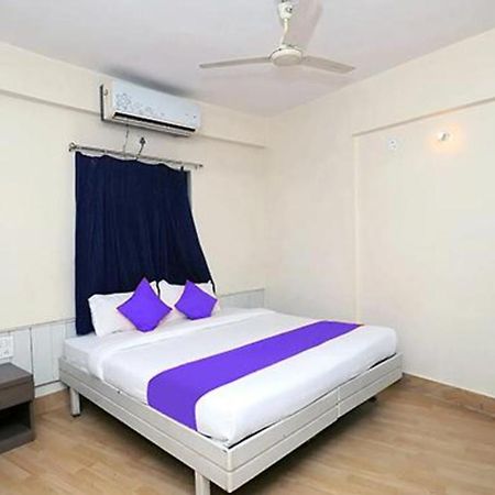 OYO 15983 Hotel Devpriya Aurangābād Exterior foto