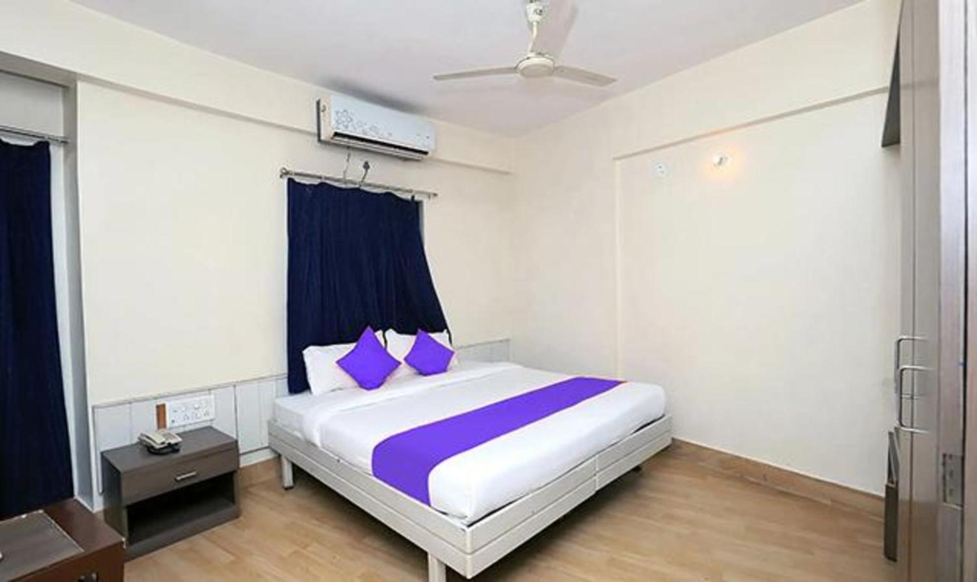 OYO 15983 Hotel Devpriya Aurangābād Exterior foto